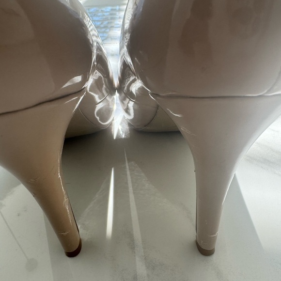 Heels - Picture 3 of 8